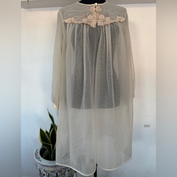 Gilead Other - Vintage Gilead Peignoir Double Layered Nylon Satin Sheer Boudoir Robe Size Large